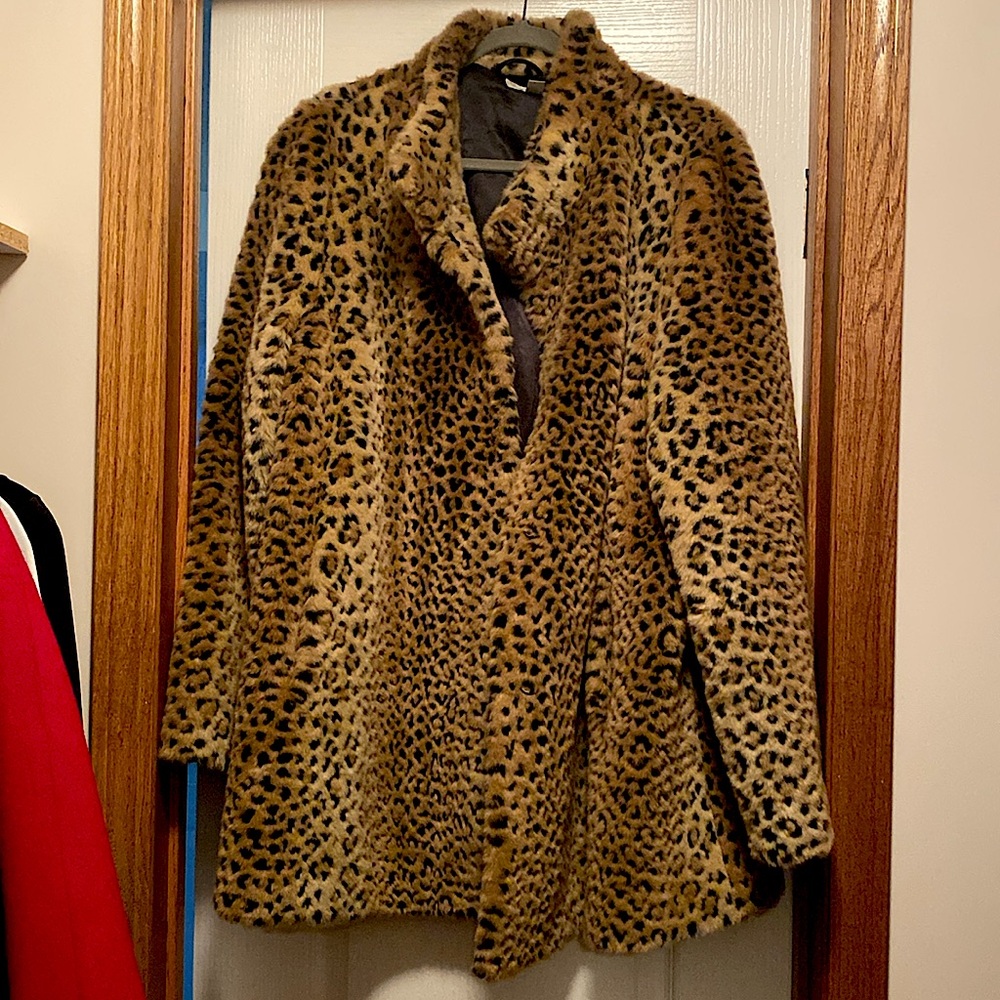 Fuzzy leopard print coat